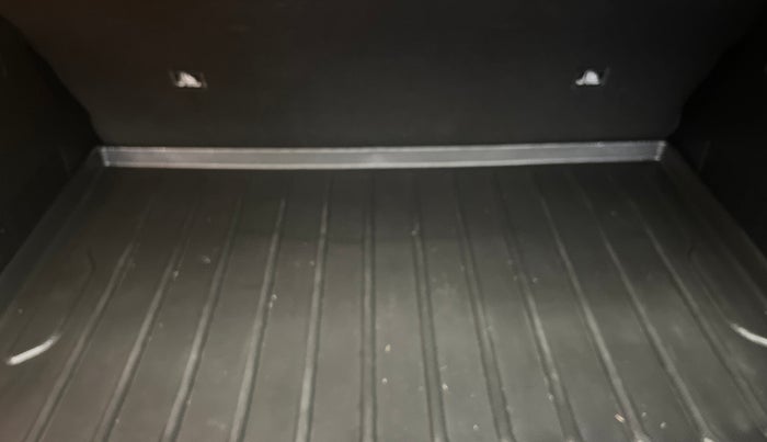 2022 KIA SONET GTX PLUS 1.0 IMT, Petrol, Manual, 71,157 km, Boot Inside