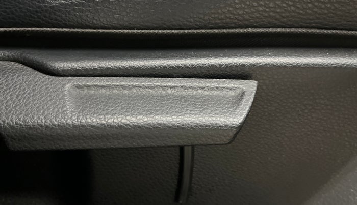 2022 KIA SONET GTX PLUS 1.0 IMT, Petrol, Manual, 71,157 km, Driver Side Adjustment Panel