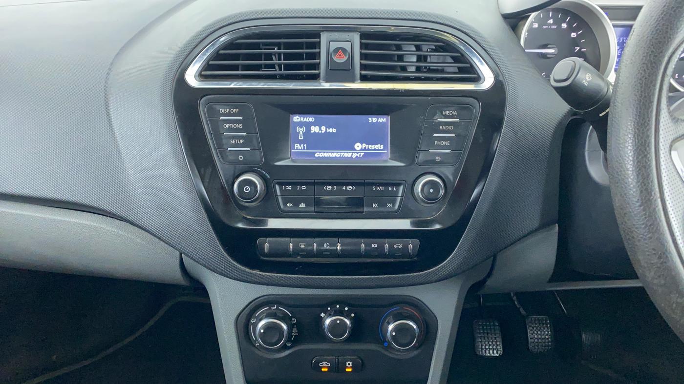 2017 Tata TIGOR XZ 1.2 REVOTRON, Petrol, Manual, 65,574 km, Air Conditioner