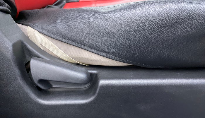 2015 Maruti Wagon R 1.0 VXI, Petrol, Manual, 75,135 km, Driver Side Adjustment Panel
