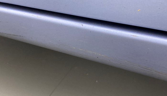 2015 Maruti Wagon R 1.0 VXI, Petrol, Manual, 75,135 km, Left running board - Minor scratches