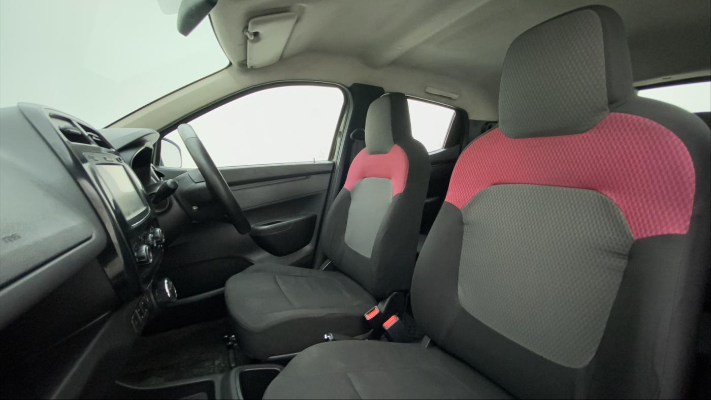 2018 Renault Kwid RXT 1.0 EASY-R AT OPTION, Petrol, Automatic, 25,870 km, Right Side Front Door Cabin