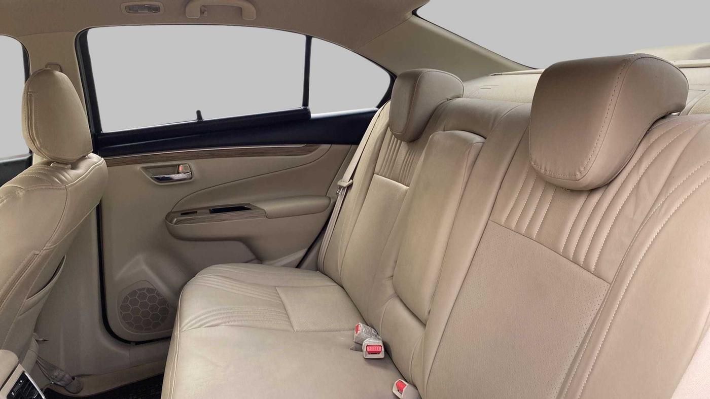 2019 Maruti Ciaz ALPHA 1.5 MT VTVT SHVS, Petrol, Manual, 3,412 km, Right Side Rear Door Cabin