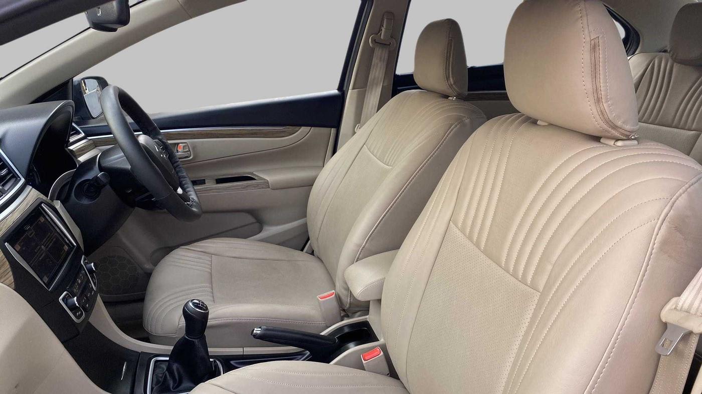 2019 Maruti Ciaz ALPHA 1.5 MT VTVT SHVS, Petrol, Manual, 3,412 km, Right Side Front Door Cabin