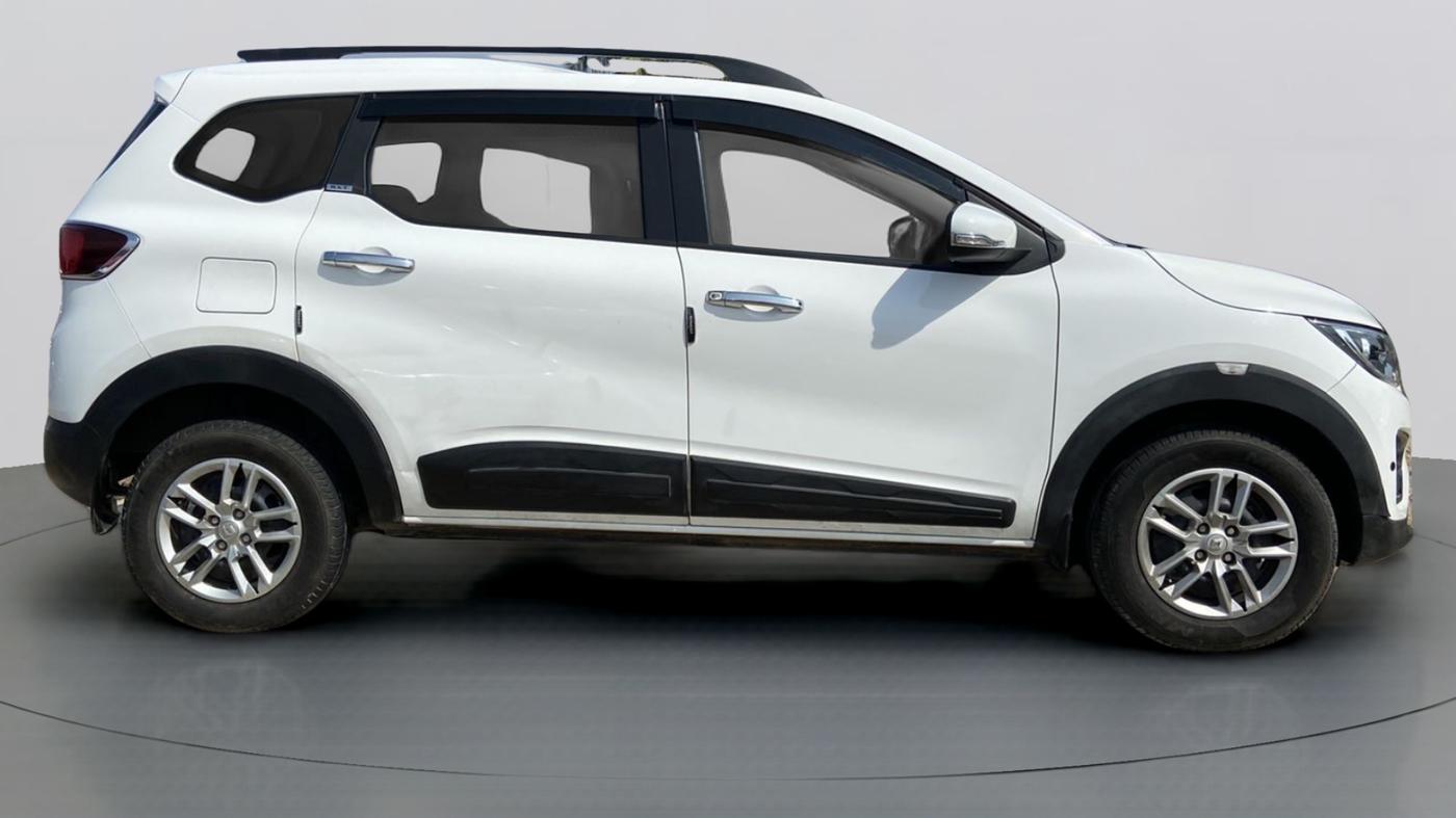 2020 Renault TRIBER 1.0 RXT AT, Petrol, Automatic, 13,649 km, Right Side View