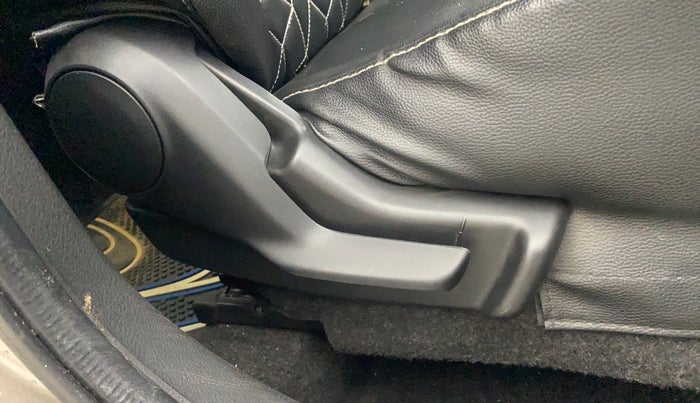 2021 Maruti Baleno DELTA PETROL 1.2, Petrol, Manual, 38,380 km, Driver Side Adjustment Panel