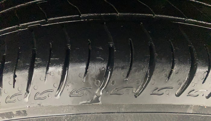 2021 Maruti Baleno DELTA PETROL 1.2, Petrol, Manual, 38,380 km, Left Front Tyre Tread