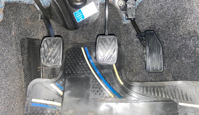 2021 Maruti Baleno DELTA PETROL 1.2, Petrol, Manual, 38,380 km, Pedals