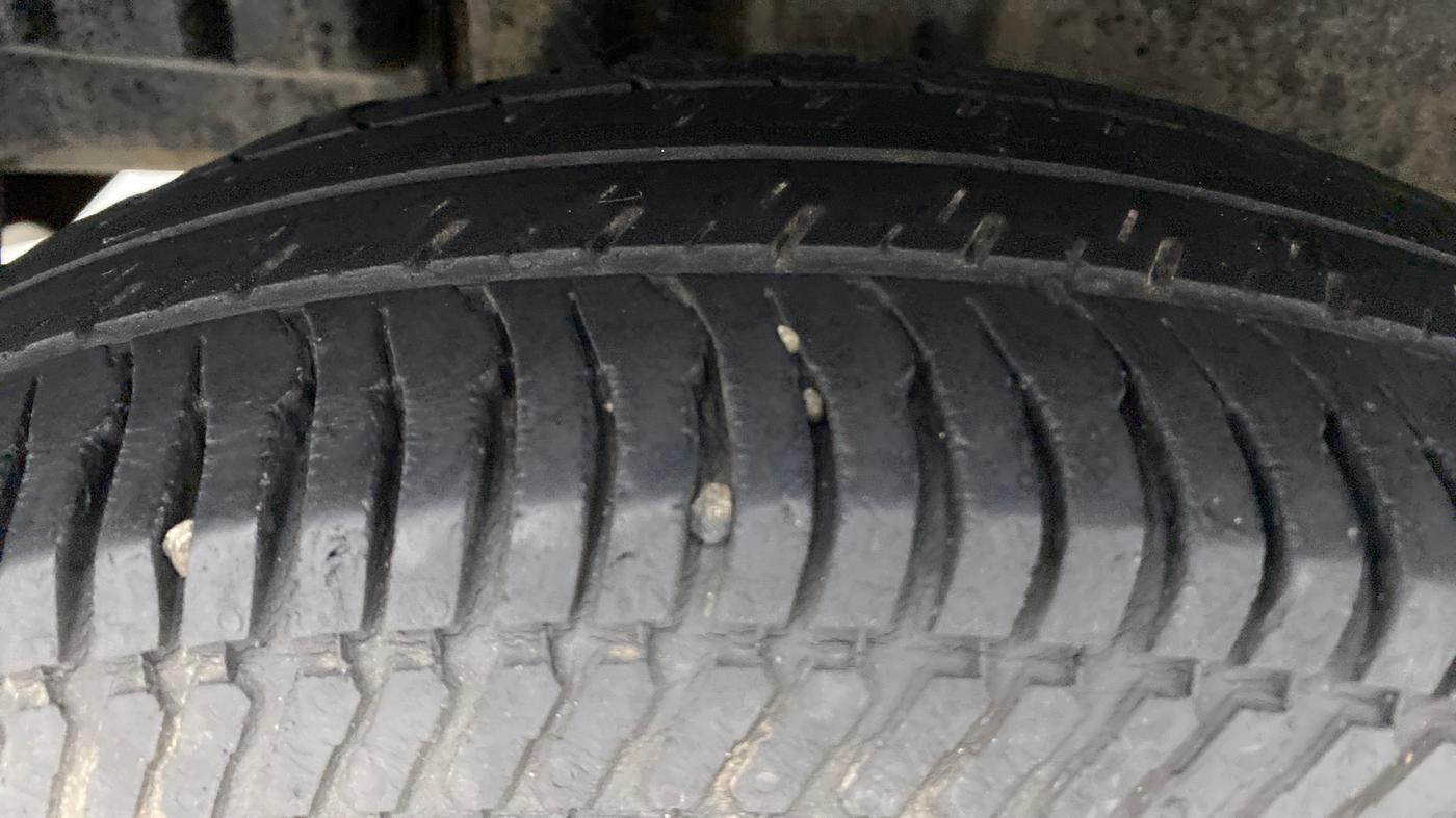2017 Maruti Swift VXI D, Petrol, Manual, 54,636 km, Right Rear Tyre Tread