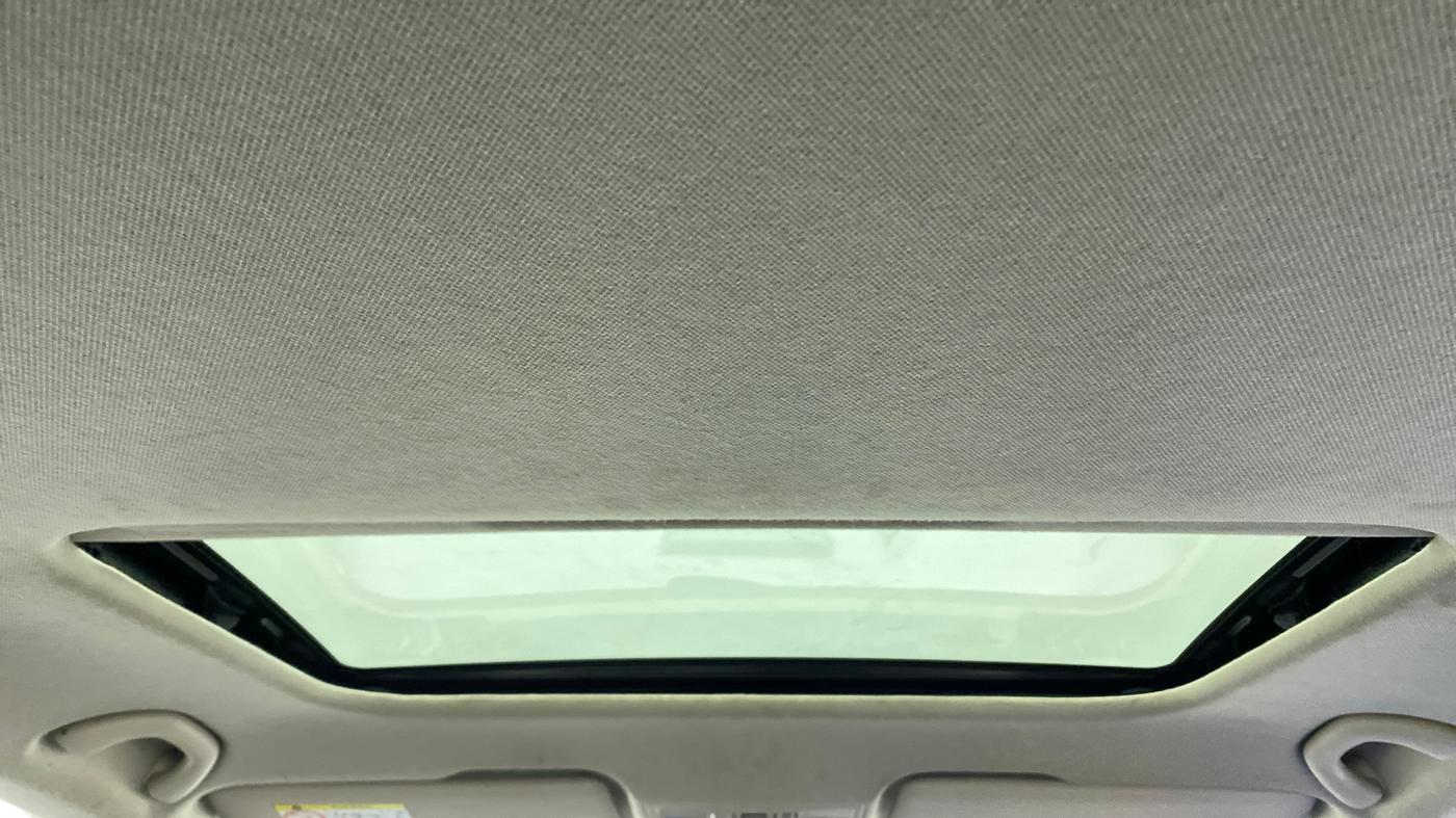 2022 Skoda SLAVIA STYLE 1.0 TSI MT, Petrol, Manual, 30,722 km, Moonroof/ Sunroof