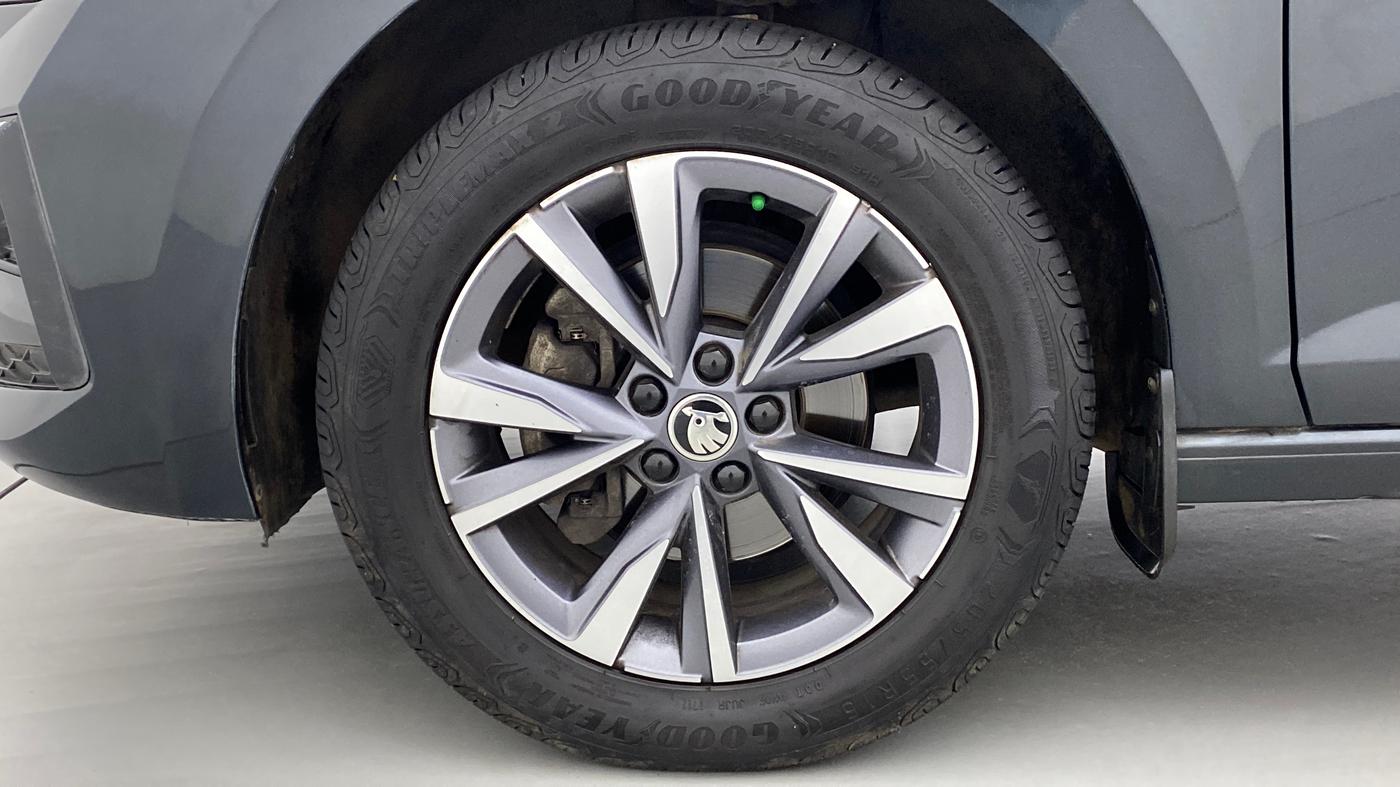 2022 Skoda SLAVIA STYLE 1.0 TSI MT, Petrol, Manual, 30,722 km, Left Front Wheel