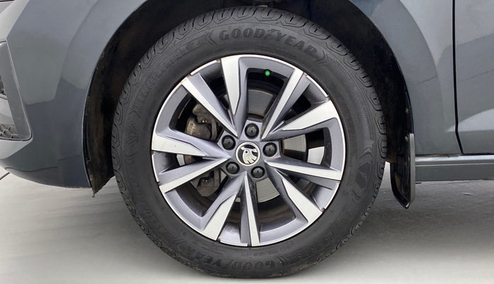 2022 Skoda SLAVIA STYLE 1.0 TSI MT, Petrol, Manual, 30,722 km, Left Front Wheel