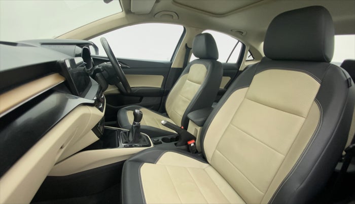 2022 Skoda SLAVIA STYLE 1.0 TSI MT, Petrol, Manual, 30,722 km, Right Side Front Door Cabin