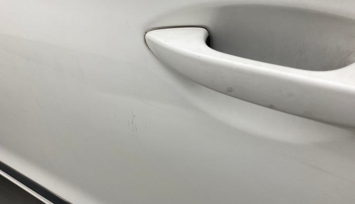 2016 Hyundai Elite i20 SPORTZ 1.2, Petrol, Manual, 49,514 km, Front passenger door - Slightly dented