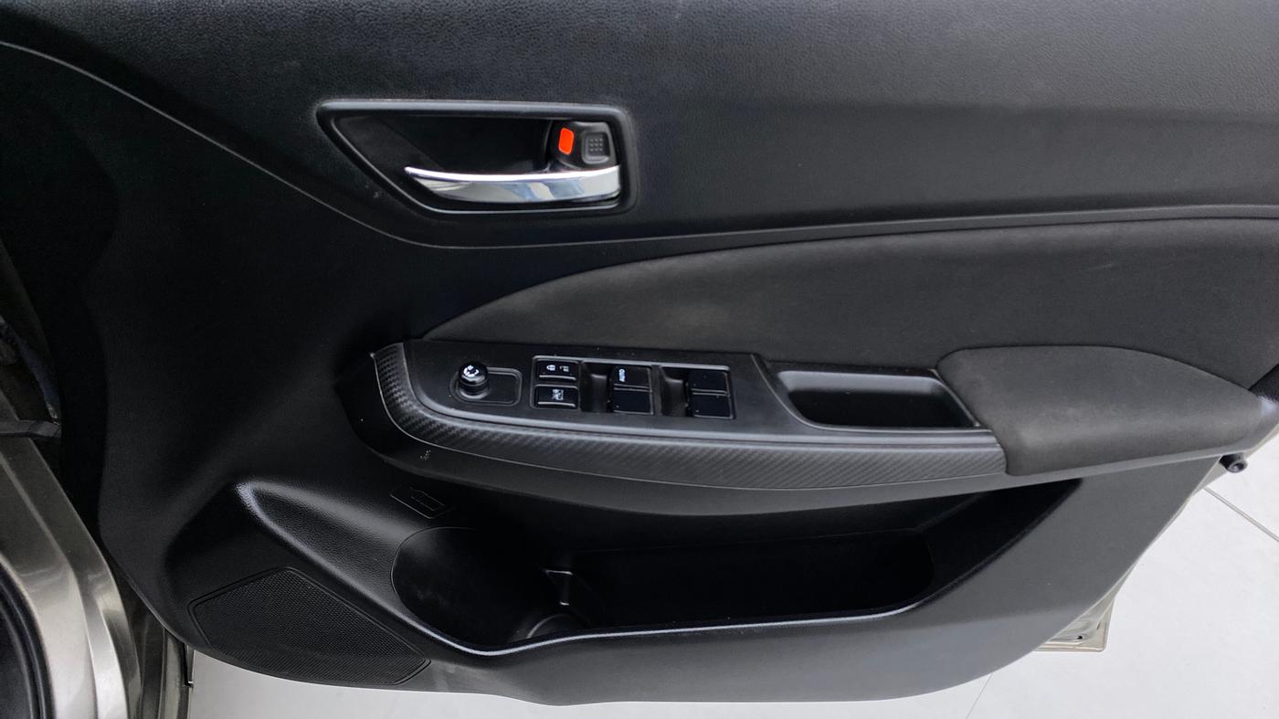 2018 Maruti Swift VXI, Petrol, Manual, 46,596 km, Driver Side Door Panels Control