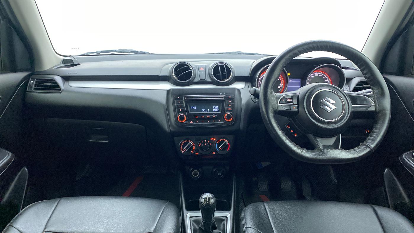 2018 Maruti Swift VXI, Petrol, Manual, 46,596 km, Dashboard