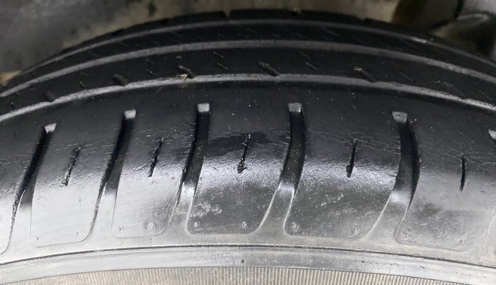 2018 Maruti Swift VXI, Petrol, Manual, 46,596 km, Left Rear Tyre Tread