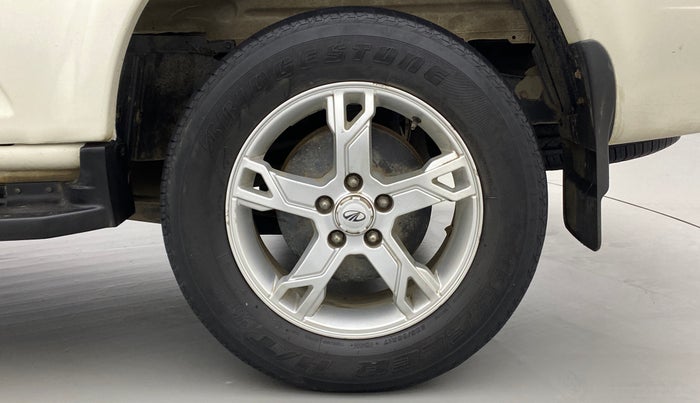 2016 Mahindra Scorpio S10, Diesel, Manual, 66,890 km, Left Rear Wheel