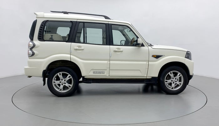2016 Mahindra Scorpio S10, Diesel, Manual, 66,890 km, Right Side View