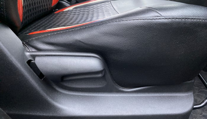 2017 Maruti Swift VXI, Petrol, Manual, 68,662 km, Driver Side Adjustment Panel