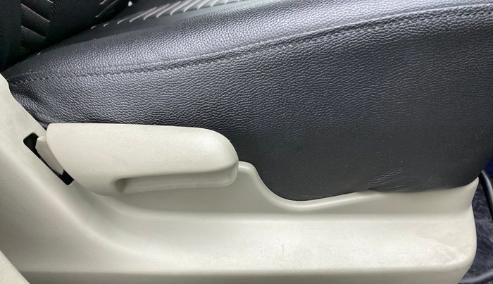 2014 Maruti Celerio VXI d, Petrol, Manual, 42,538 km, Driver Side Adjustment Panel