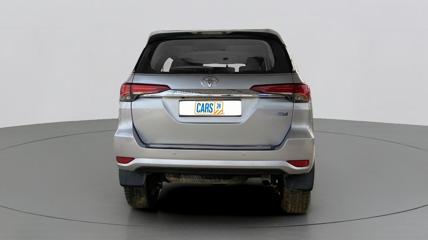 2017 Toyota Fortuner 2.8 4x4 AT, Diesel, Automatic, 52,692 km, Back/Rear