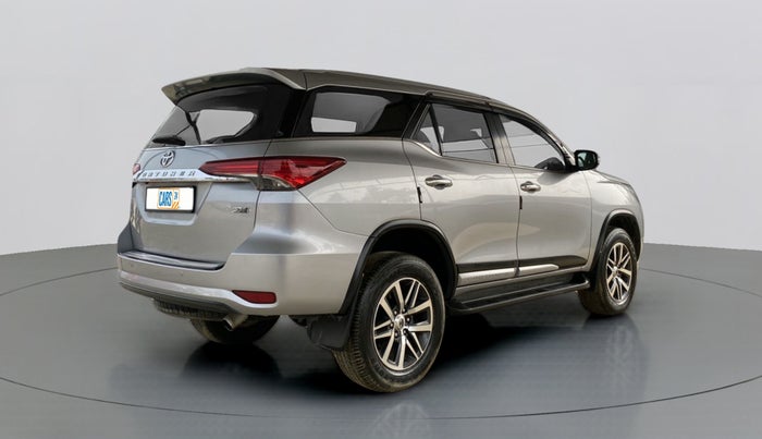 2017 Toyota Fortuner 2.8 4x4 AT, Diesel, Automatic, 52,692 km, Right Back Diagonal