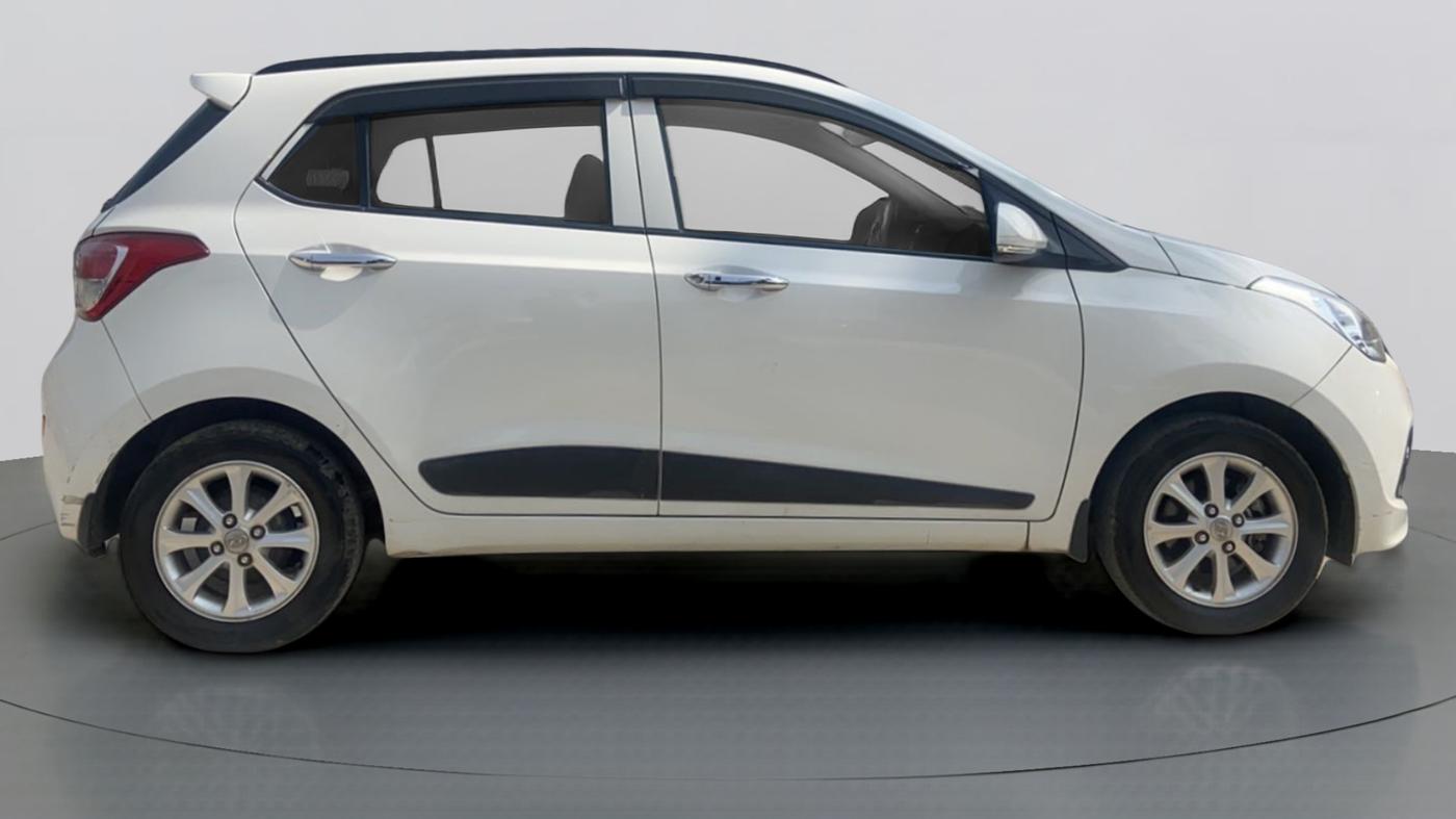 2016 Hyundai Grand i10 ASTA 1.2 AT VTVT, Petrol, Automatic, 33,926 km, Right Side View