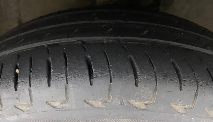 2019 Maruti IGNIS SIGMA 1.2 K12, Petrol, Manual, 38,982 km, Right Front Tyre Tread