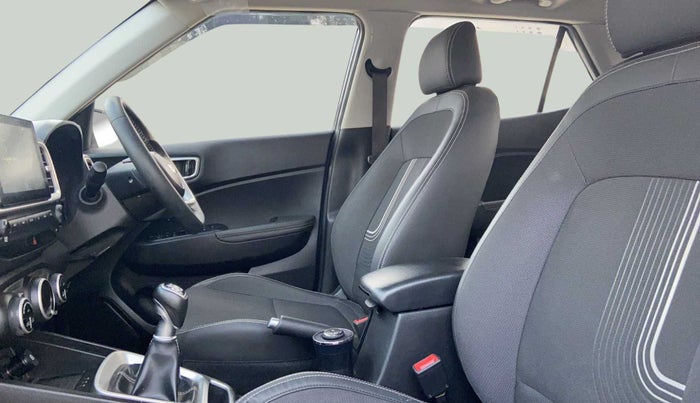 2020 Hyundai VENUE 1.0L Turbo GDI SX(O) MT, Petrol, Manual, 18,935 km, Right Side Front Door Cabin