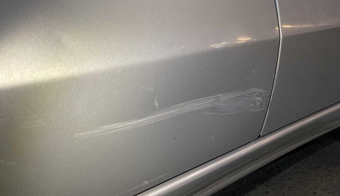 2018 Maruti Swift VXI, Petrol, Manual, 72,282 km, Front passenger door - Slightly dented