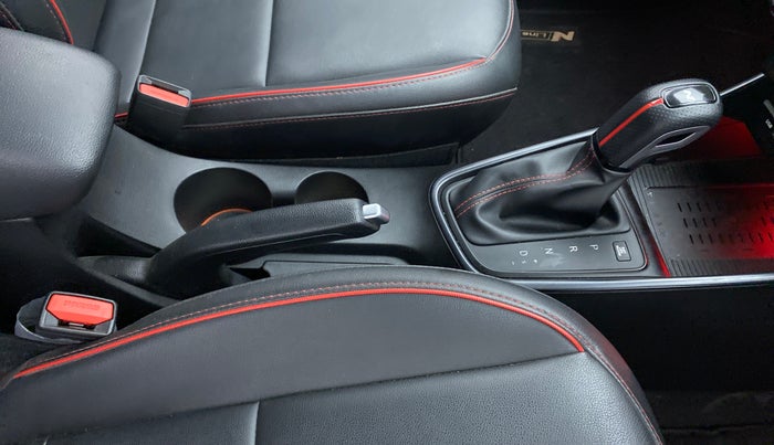 2021 Hyundai NEW I20 N LINE N8 1.0 TURBO GDI DCT DUAL TONE, Petrol, Automatic, 17,847 km, Gear Lever