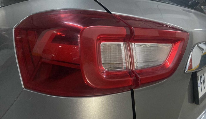 2021 Maruti Vitara Brezza ZXI AT SHVS, Petrol, Automatic, 16,086 km, Left tail light - Minor scratches