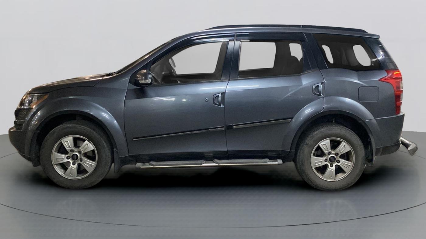2015 Mahindra XUV500 W8 FWD, Diesel, Manual, 41,443 km, Left Side