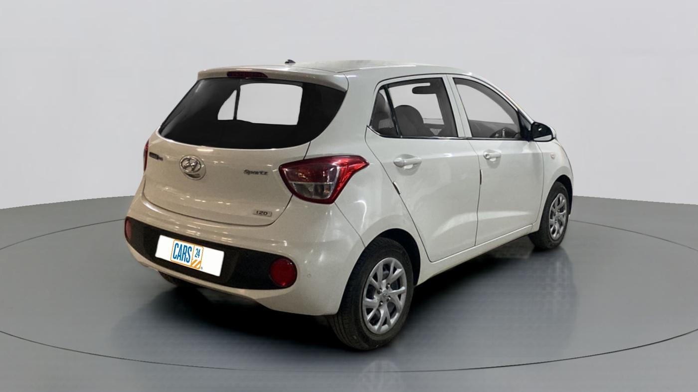 2017 Hyundai Grand i10 Sportz1.2 CRDI, Diesel, Manual, 90,107 km, Right Back Diagonal