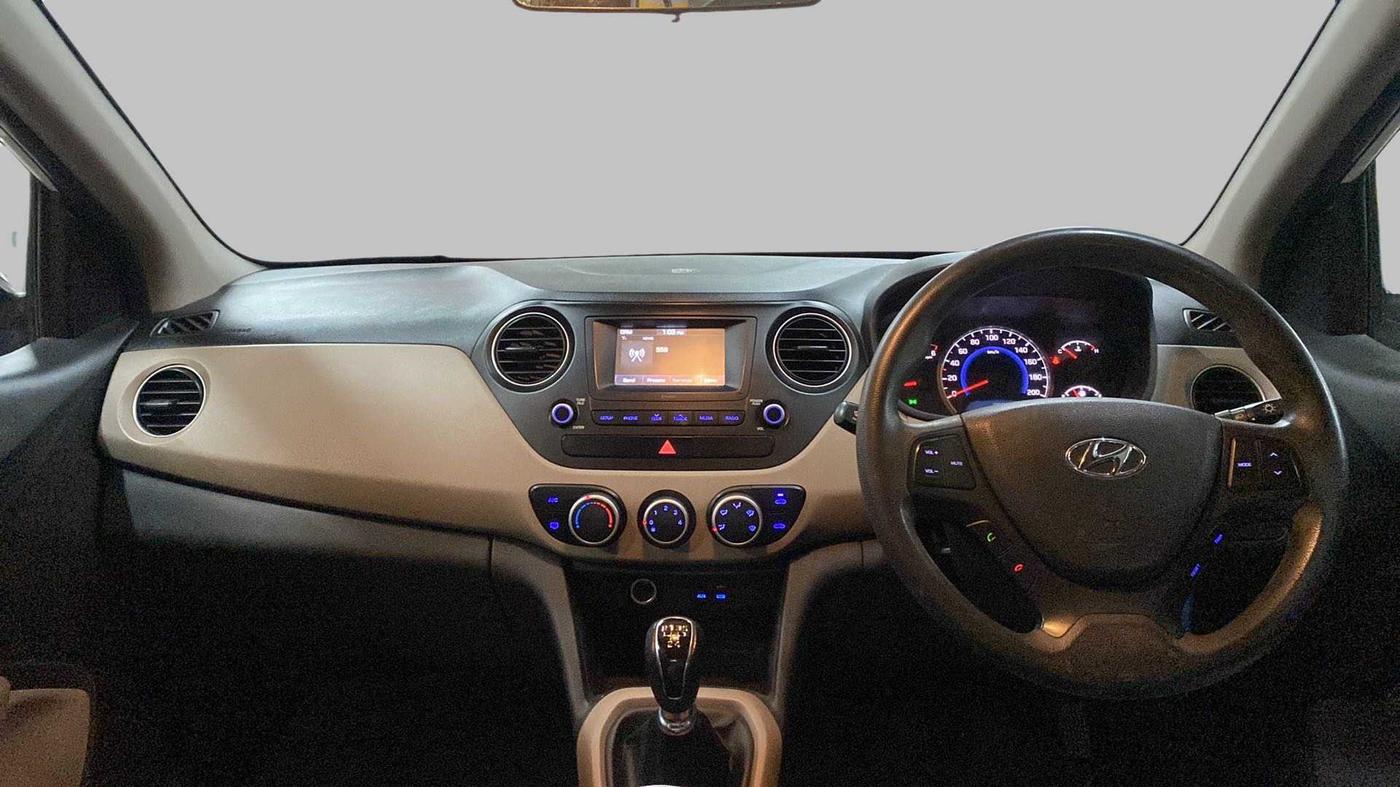 2017 Hyundai Grand i10 Sportz1.2 CRDI, Diesel, Manual, 90,107 km, Dashboard