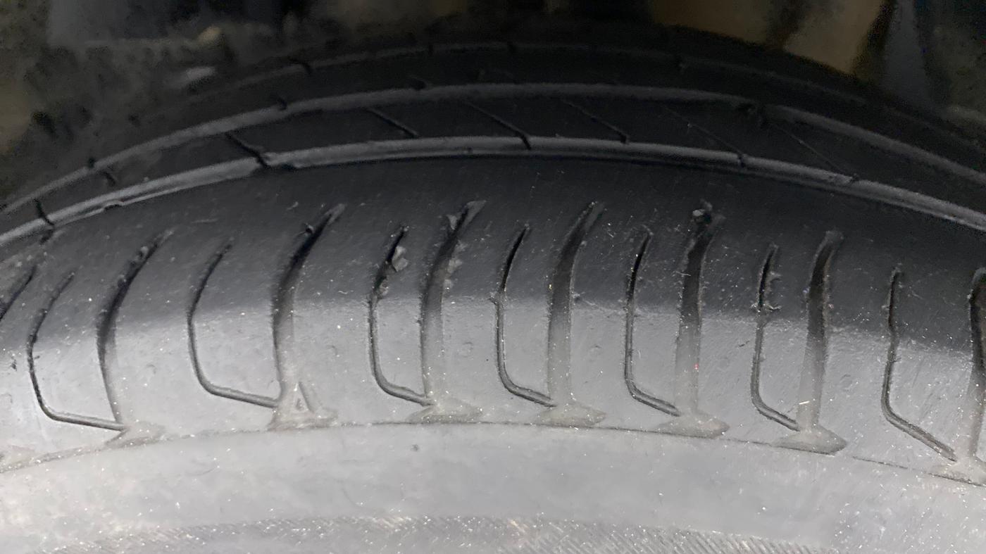 2021 Tata NEXON XZ+ OPT PETROL, Petrol, Manual, 26,533 km, Left Front Tyre Tread