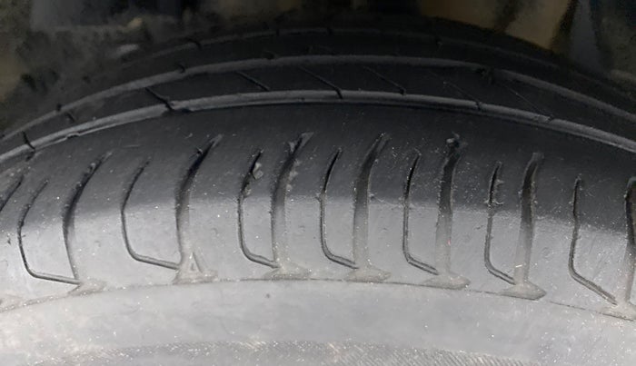 2021 Tata NEXON XZ+ OPT PETROL, Petrol, Manual, 26,533 km, Left Front Tyre Tread