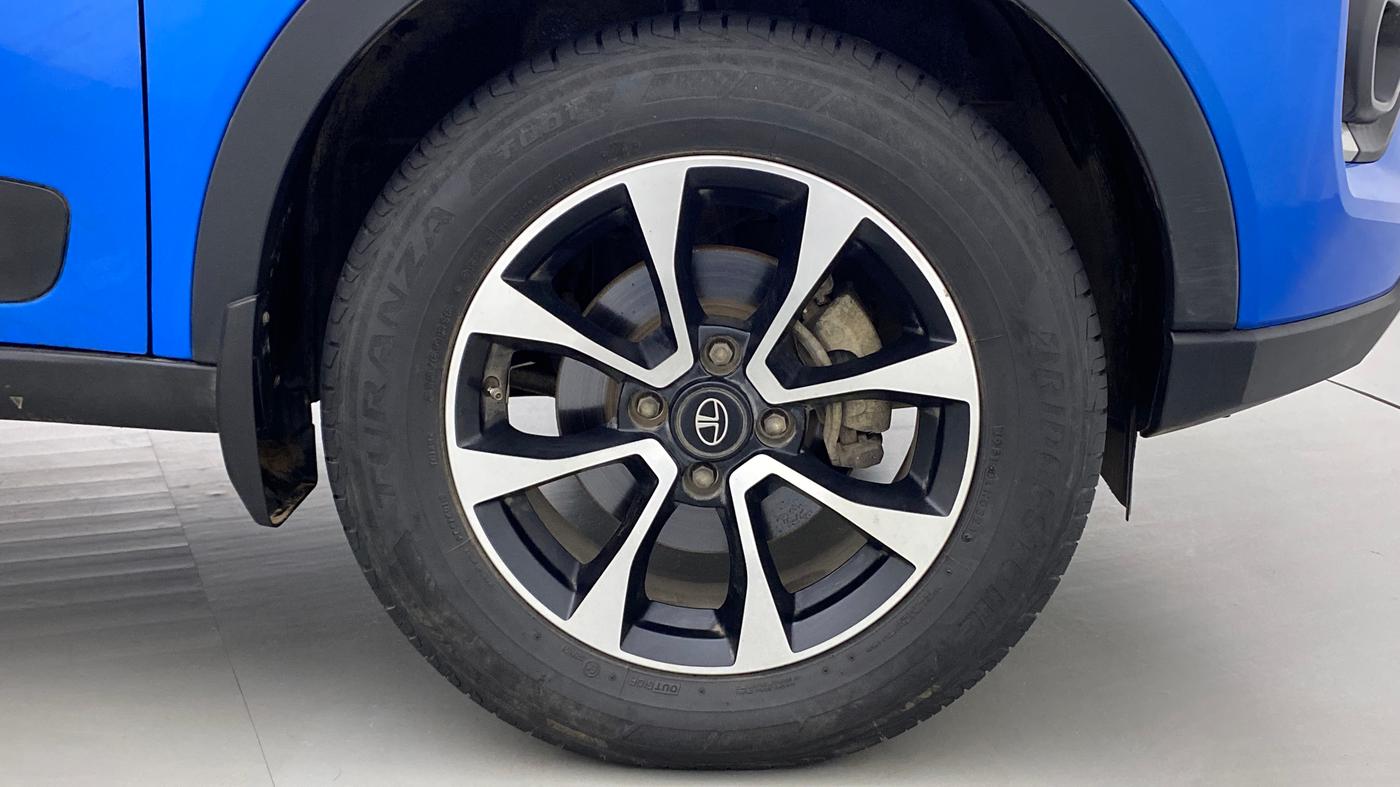 2021 Tata NEXON XZ+ OPT PETROL, Petrol, Manual, 26,533 km, Right Front Wheel