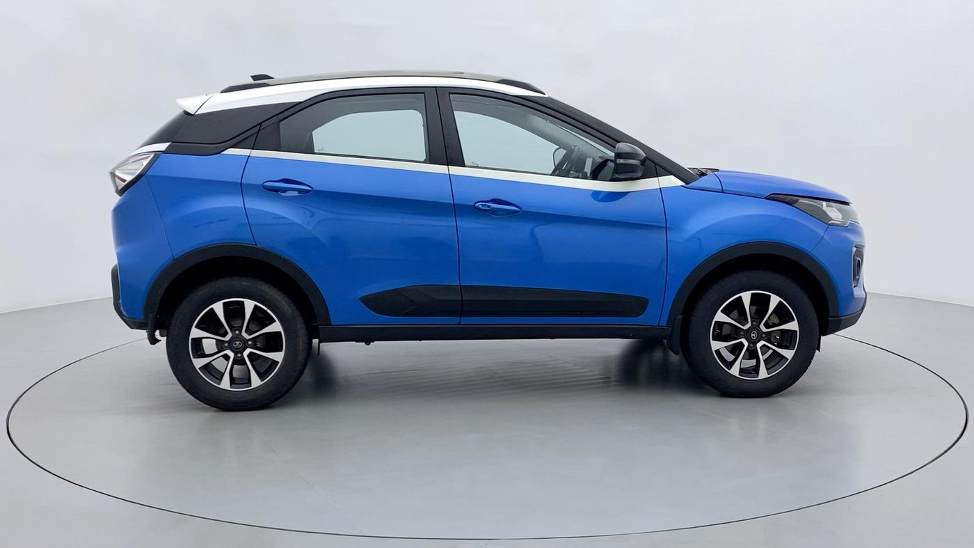 2021 Tata NEXON XZ+ OPT PETROL, Petrol, Manual, 26,533 km, Right Side View