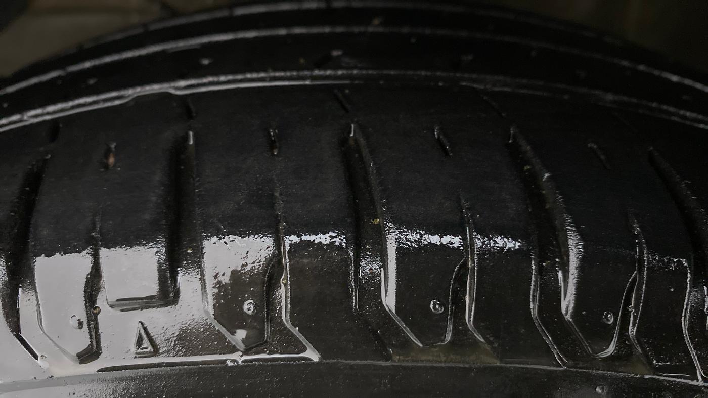 2019 Maruti XL6 ALPHA AT SHVS, Petrol, Automatic, 20,429 km, Left Front Tyre Tread