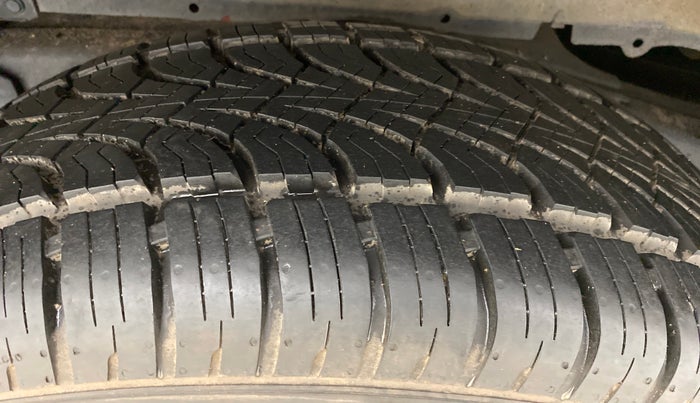 2014 Mahindra Scorpio S10, Diesel, Manual, 42,284 km, Left Rear Tyre Tread