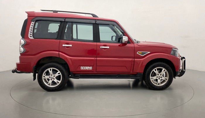 2014 Mahindra Scorpio S10, Diesel, Manual, 42,284 km, Right Side View