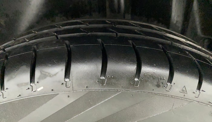 2011 Maruti Swift Dzire VXI, Petrol, Manual, 71,515 km, Left Rear Tyre Tread