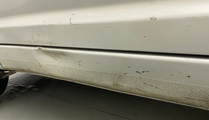2011 Maruti Swift Dzire VXI, Petrol, Manual, 71,515 km, Left running board - Slightly dented