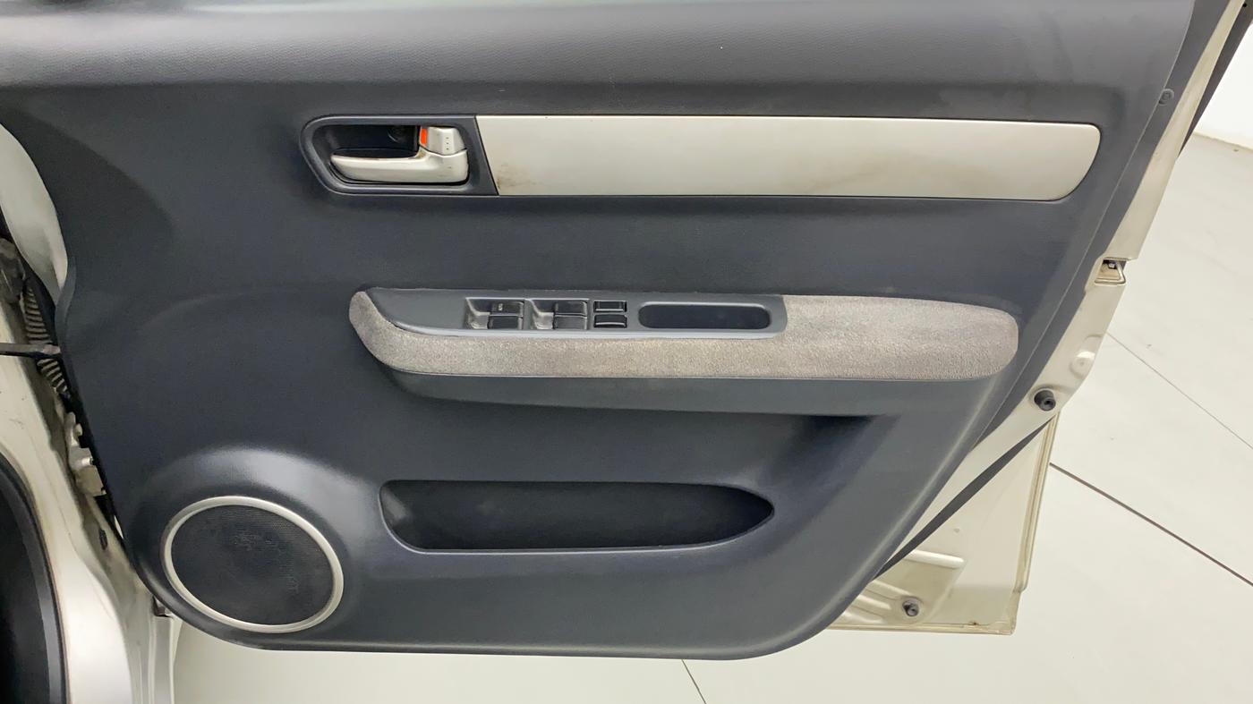 2011 Maruti Swift Dzire VXI, Petrol, Manual, 71,515 km, Driver Side Door Panels Control