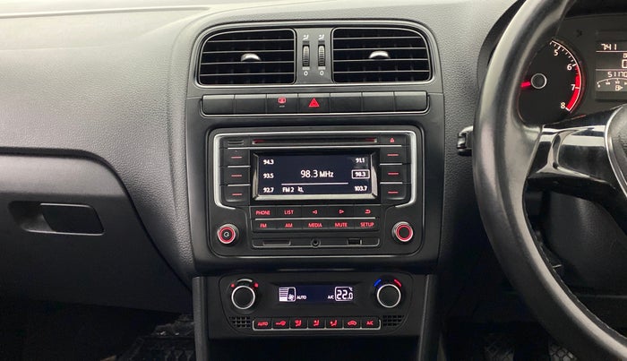 2016 Volkswagen Vento COMFORTLINE MT PETROL, Petrol, Manual, 51,170 km, Air Conditioner