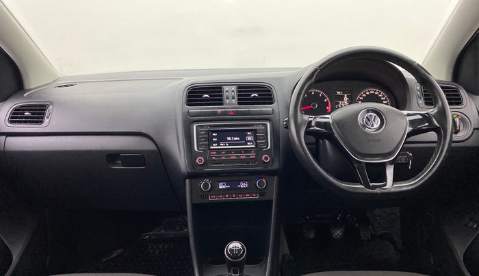 2016 Volkswagen Vento COMFORTLINE MT PETROL, Petrol, Manual, 51,170 km, Dashboard