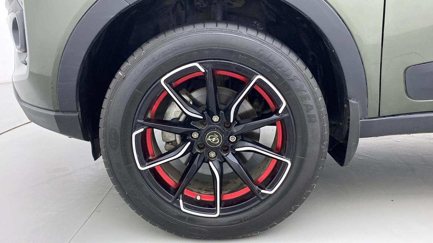 2021 Tata NEXON XM SUNROOF 1.5 RTQ, Diesel, Manual, 20,851 km, Left Front Wheel