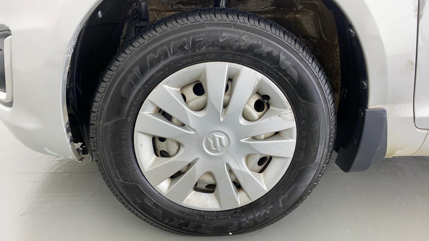 2015 Maruti Swift LXI D, Petrol, Manual, 68,319 km, Left Front Wheel